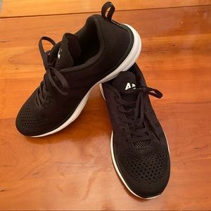 APL Techloom Pro Sneakers